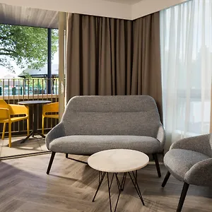 4* Aparthotel Roomzzz Stratford