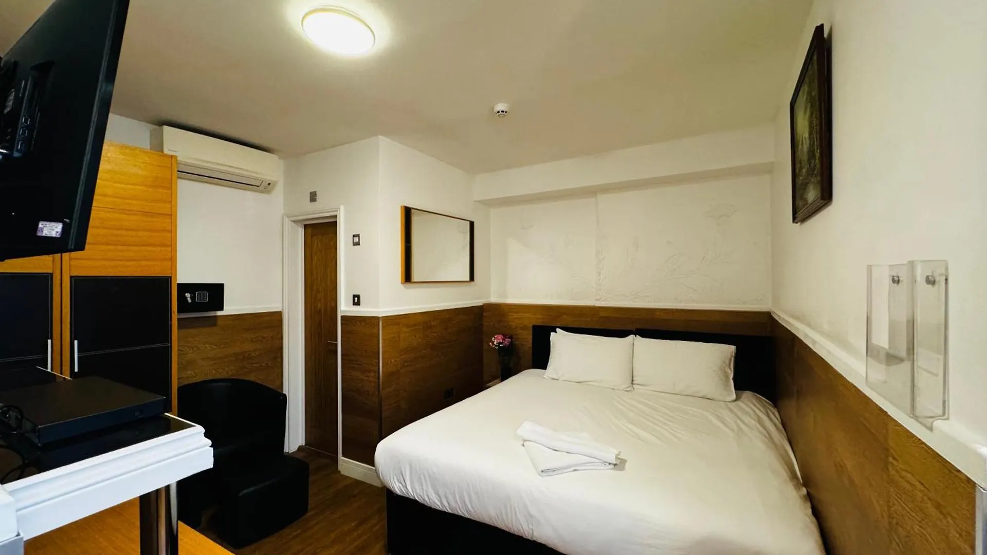 Berkley Apartments Londra Aparthotel